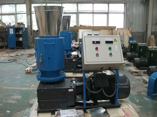 Rotating roller pellet mill